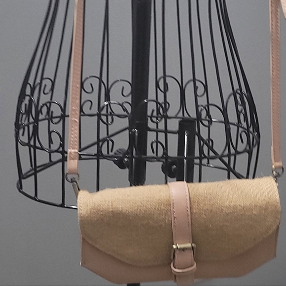 Handbags - Cross body